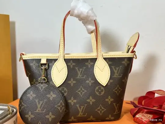 NEVERFULL VUITTON BB LOUIS 0701